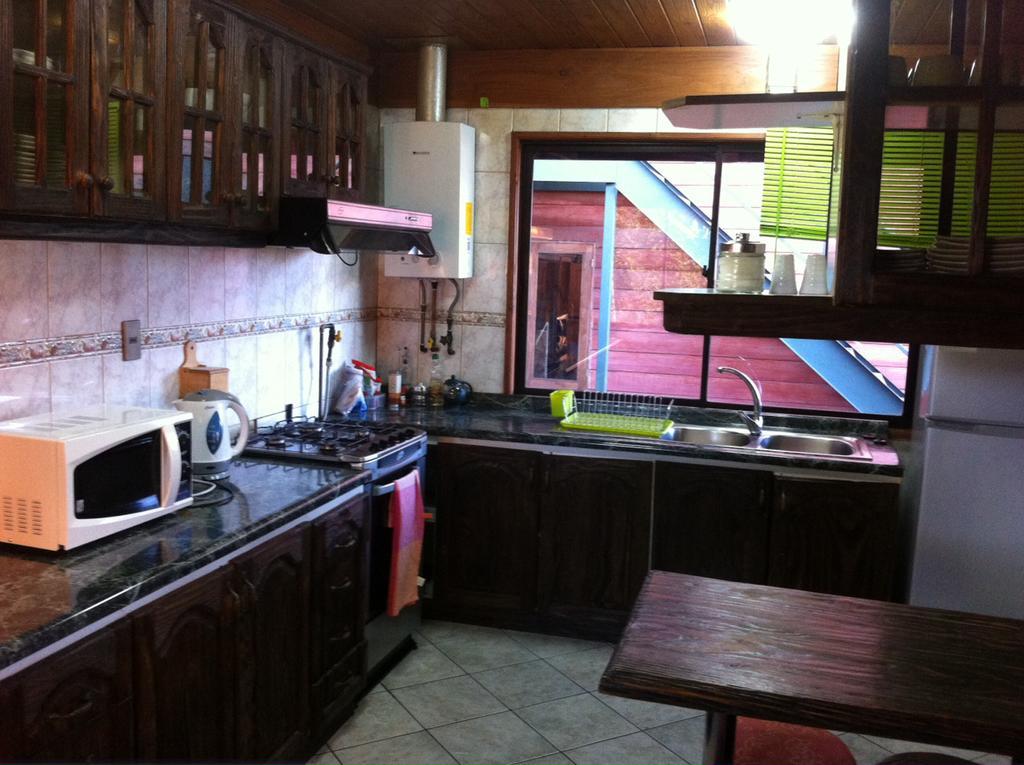 Hostal El Nogal Pucon Exterior photo